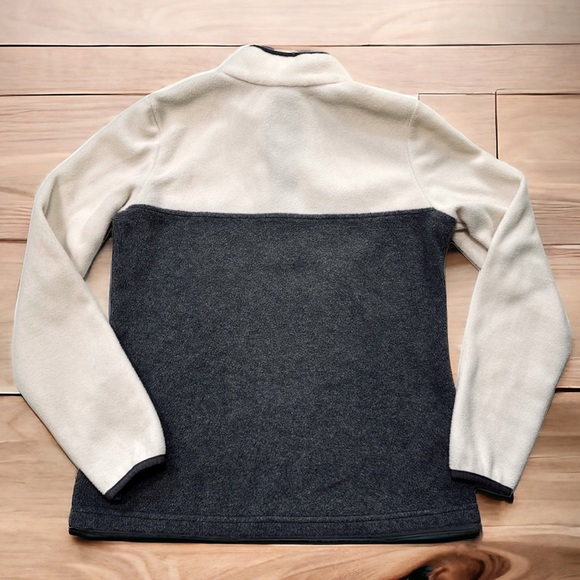 Columbia. EUC Fleece pullover - Picture 2 of 2